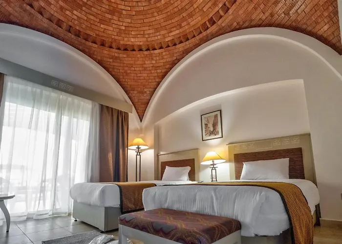 Amarina Queen & Aqua Park 5* Marsza Alam